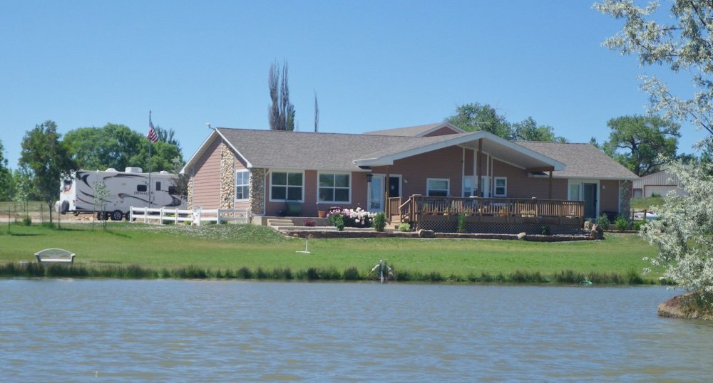 House from  pond, NW view.JPG