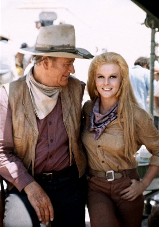 ann margaret 2.jpg