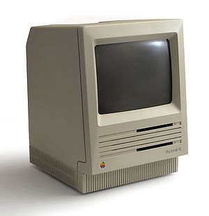 300px-Macintosh_SE_b.jpg.f492b59cc89559680e1b8fef326879d5.jpg