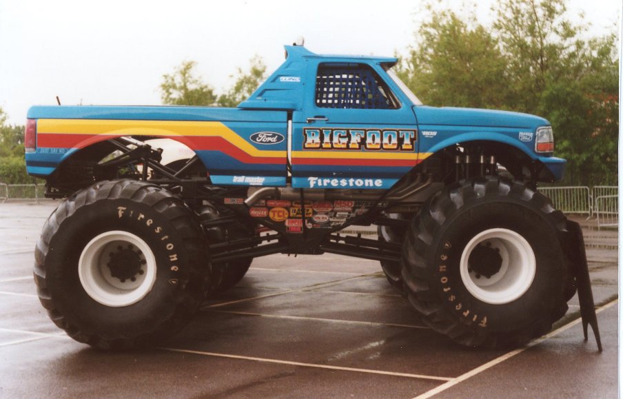 Машина big foot. Бигфут Chevrolet. Бигфут 1989. Бигфут 1. Ford Bigfoot.