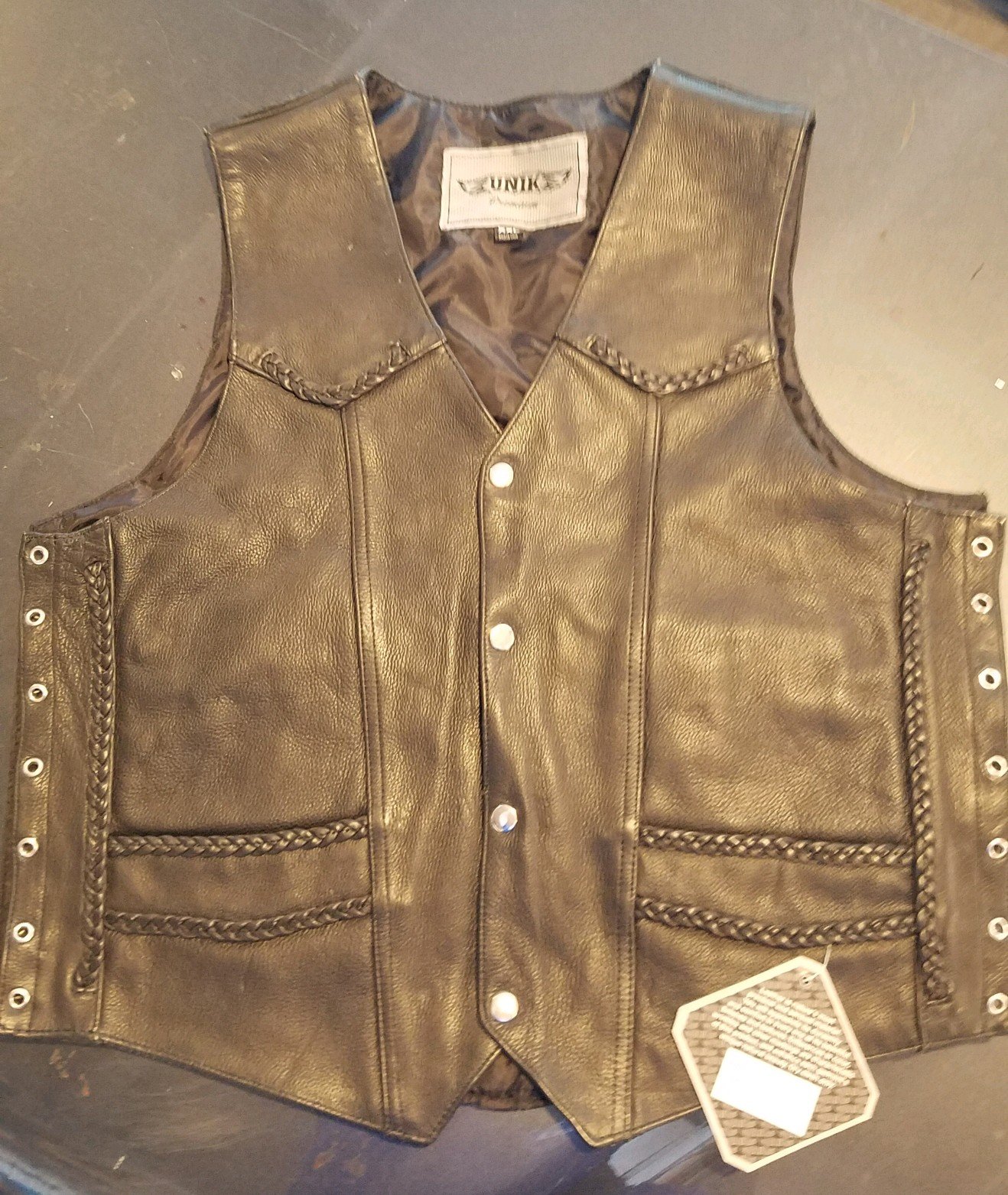 Unik 605 leather vest SPF - SASS Wire Classifieds - SASS Wire Forum