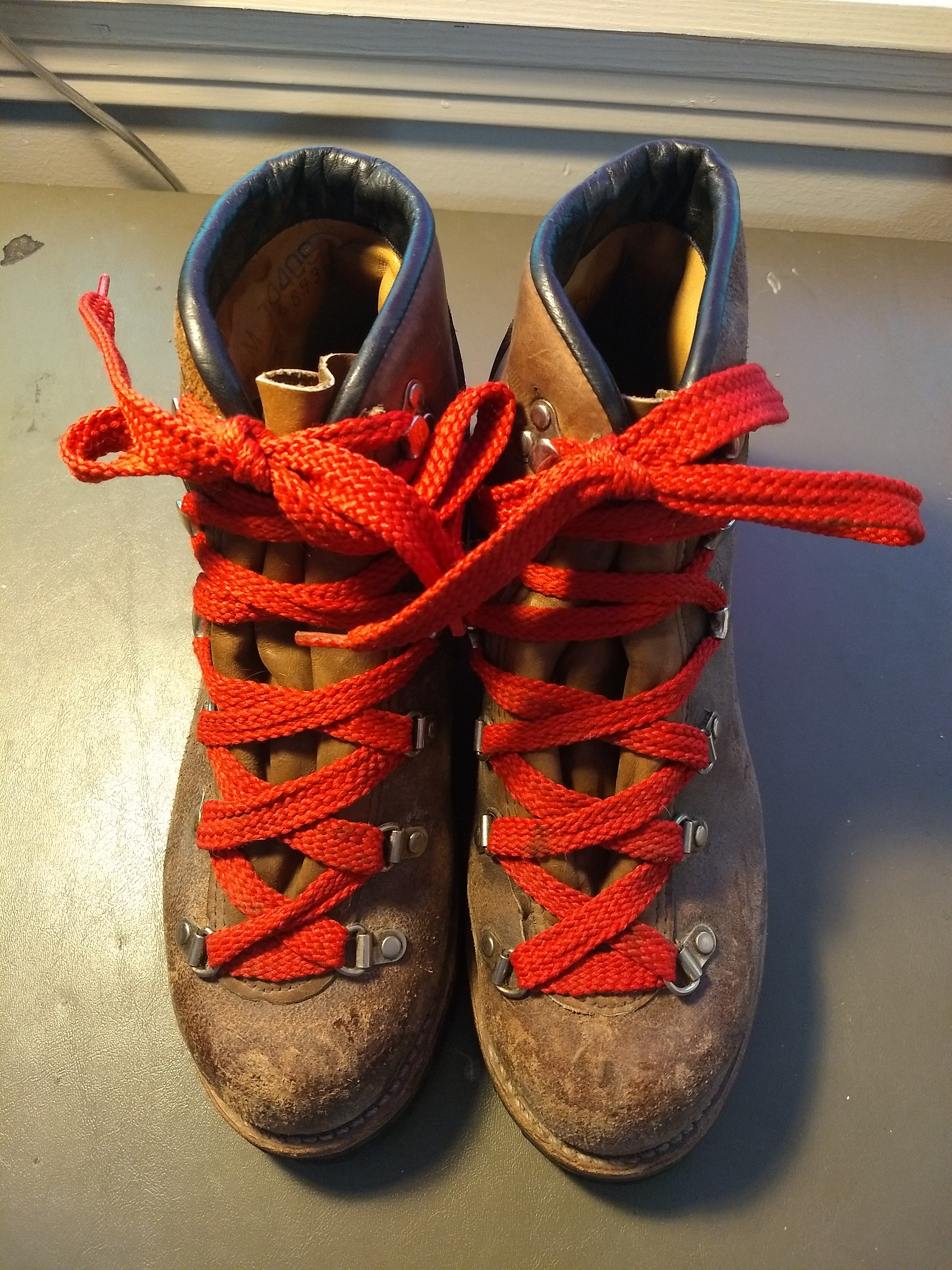 italian hiking shoes