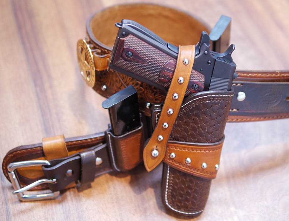 WB-Holster-NP_2.jpg.f2cbae79b9c37040a4437f6a0ac8fdcb.jpg