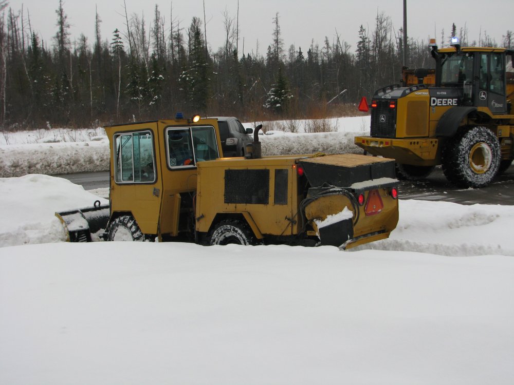 Snow Removal December 28, 2013 Folder 2 032 (1).JPG