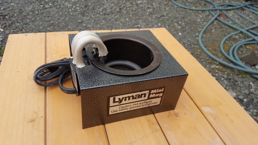 Lyman Mini-Mag Furnace.jpg