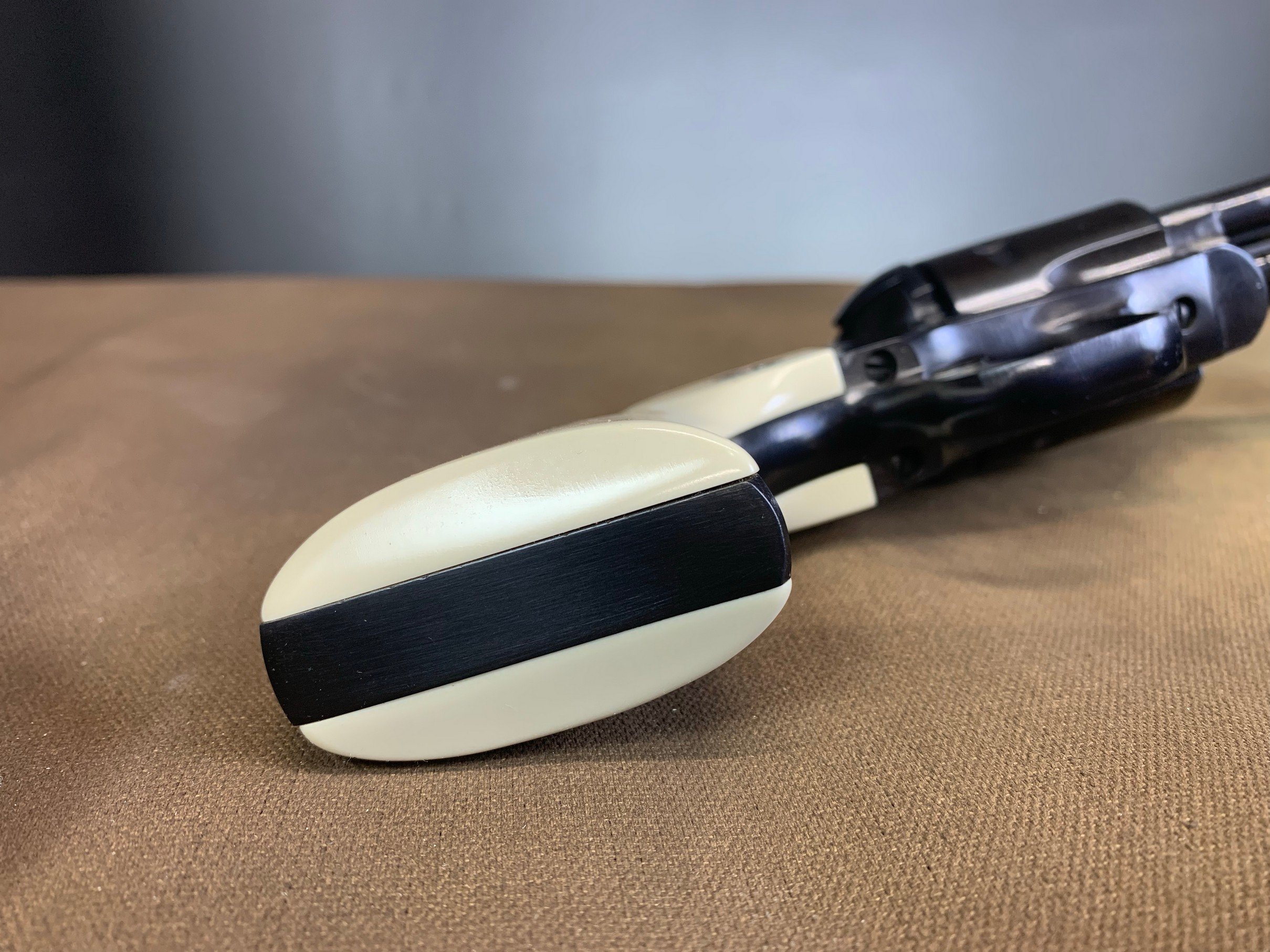 sold-ruger-new-model-blackhawk-flat-top-convertible-45-colt-45