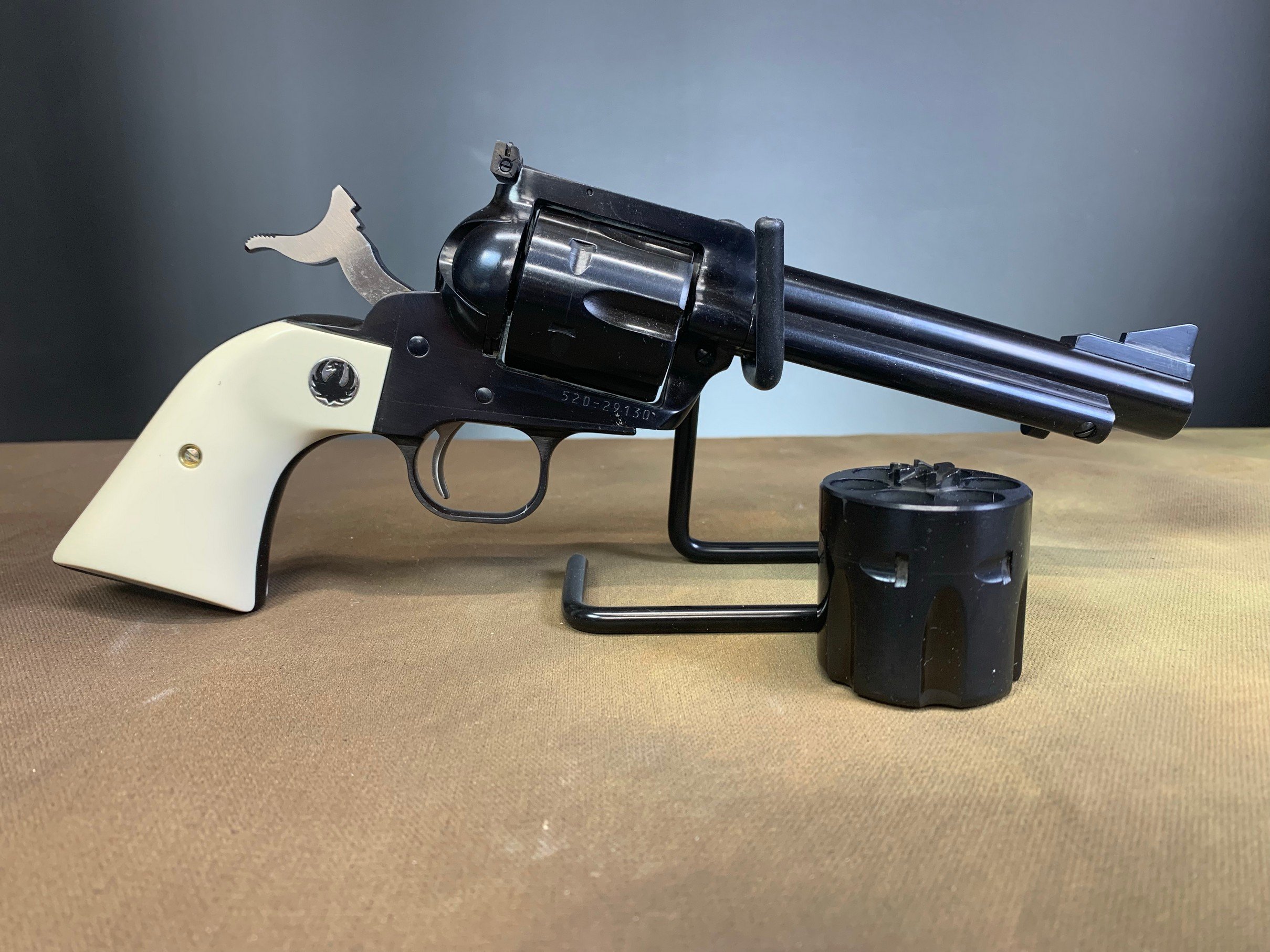 sold-ruger-new-model-blackhawk-flat-top-convertible-45-colt-45