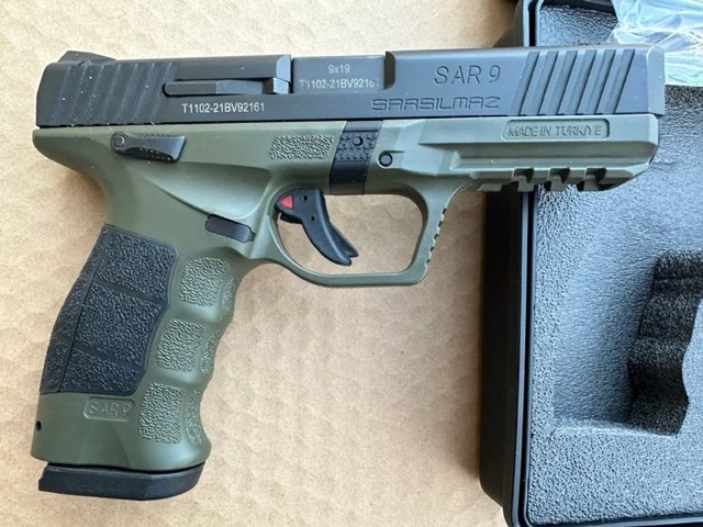 Taken off Market FS Non CAS SAR 9 (9mm)Pistol Dark Green w/3