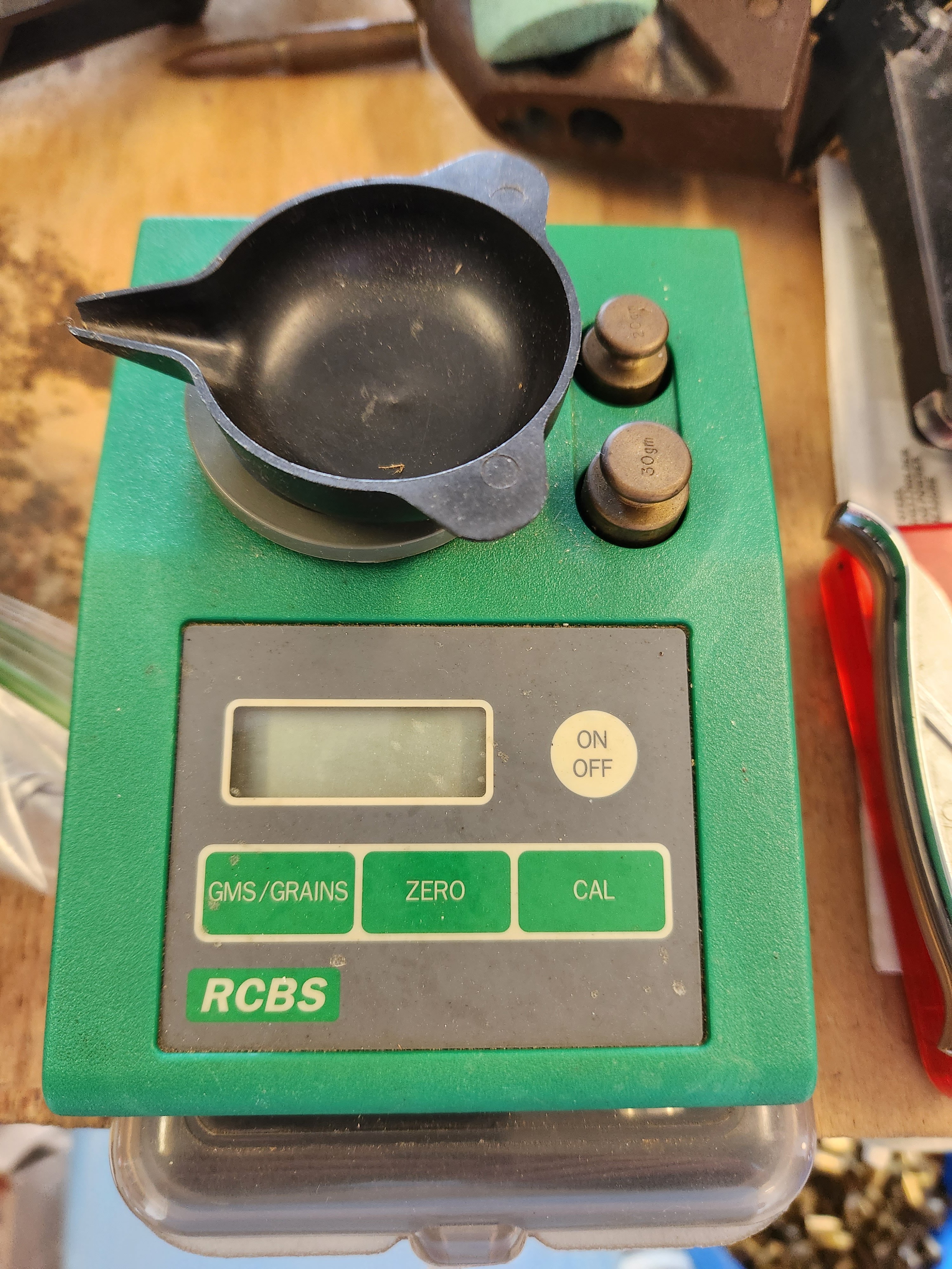 Electronic powder dispenser and scales SASS Wire Classifieds SASS