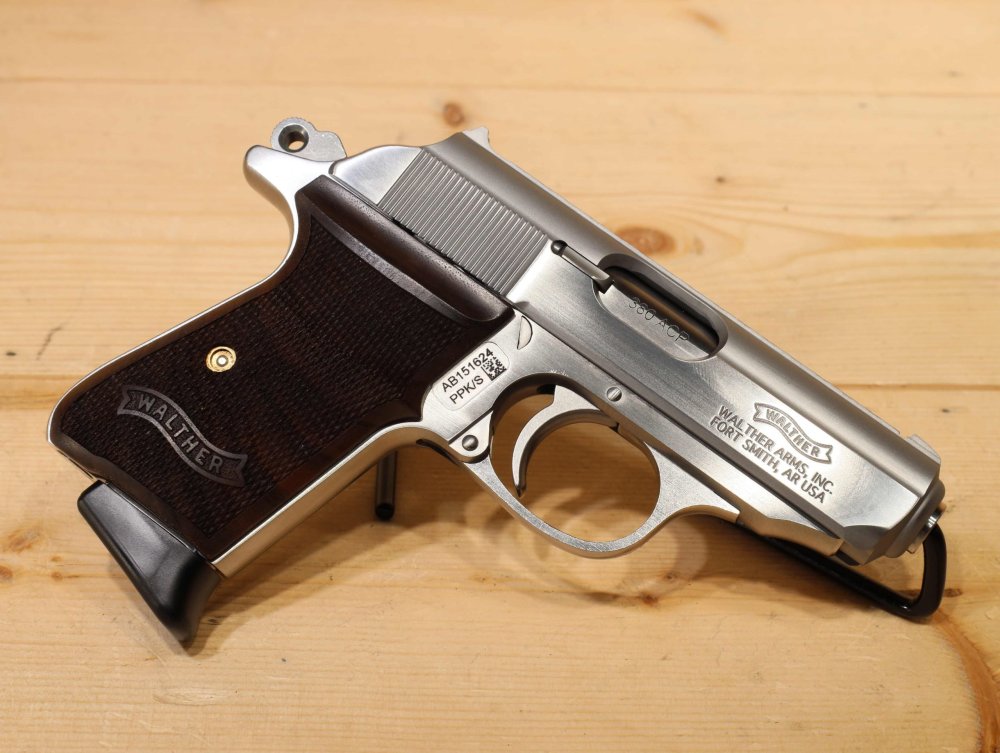 Walther-PPK-S-.380-scaled.thumb.jpg.b5bdca66ba88b9eada01b062ef40512d.jpg