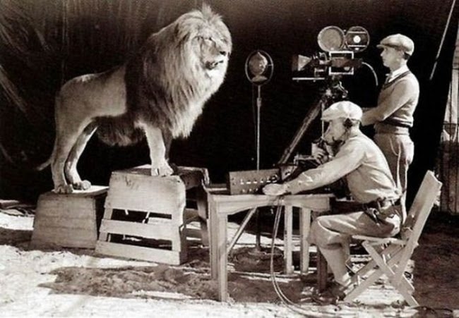 RecordingLeoforMGMmoviestarts.jpg.c57af5eef3ac37a2d06b8a375141c7c0.jpg