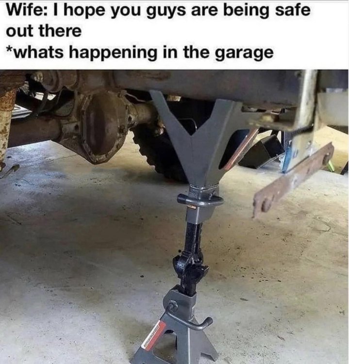 garage.thumb.jpg.5f2c0590887d9401ef9934438a5c18b8.jpg