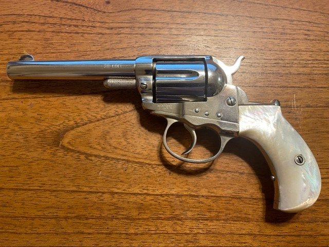 Colt 1877.jpg
