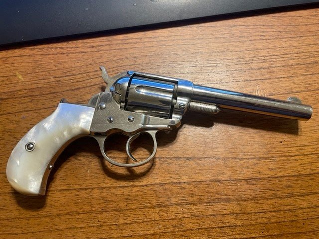 Colt 1877 v2.jpg