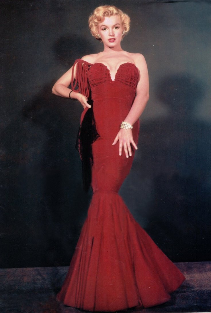 marilyn monroe red dress potato sack When Marilyn Ditched High Fashion for a Potato Sack The Marilyn Report
