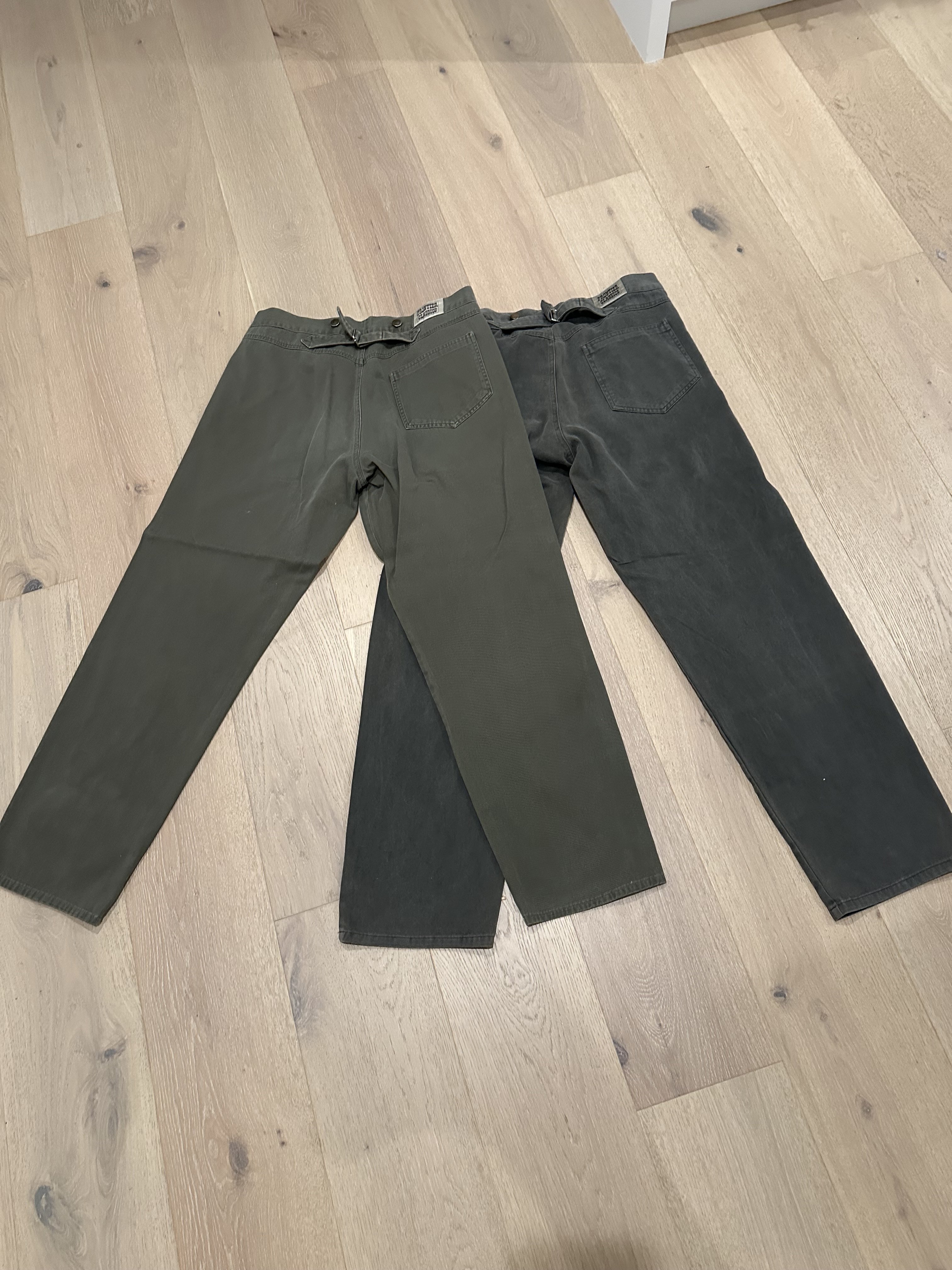 FOR SALE: 2 PAIRS OF COWBOY PANTS, W 34 - L 30. PHOTOS FOR SALE: 2 PAIRS OF COWBOY PANTS, W 34 - L 30. PHOTOS