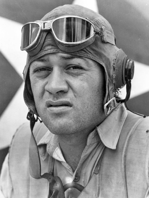 Pappy_Boyington.thumb.jpg.177b9f9ebd1e96c1b068eaab2020c63b.jpg