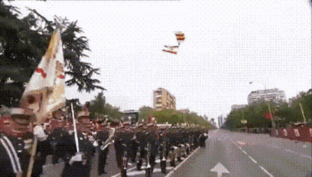 660GIFparatrooper.gif.2cbb500c119c52a31fe870d184e4d2e5.gif