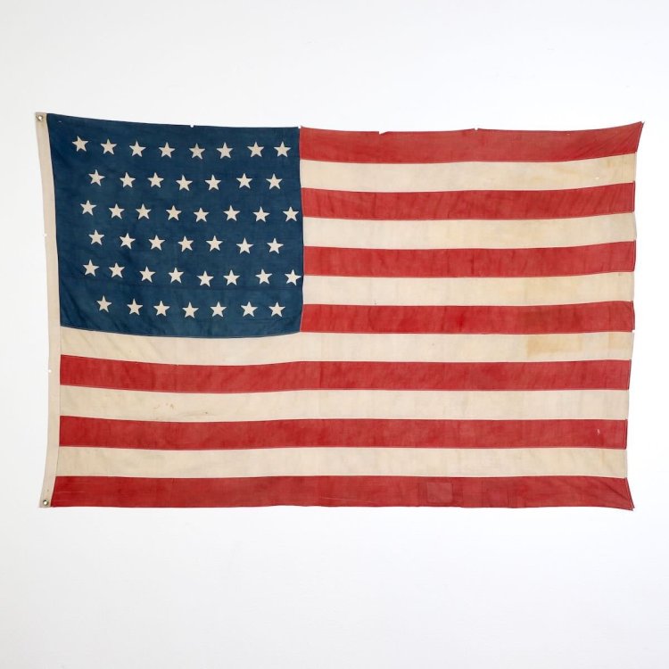 Classic-45-Star-American-Flag-from-the-Spanish-American-War-Era-1896-1906-2.thumb.jpg.4d3a1f85e21c007d239ee402993b1716.jpg