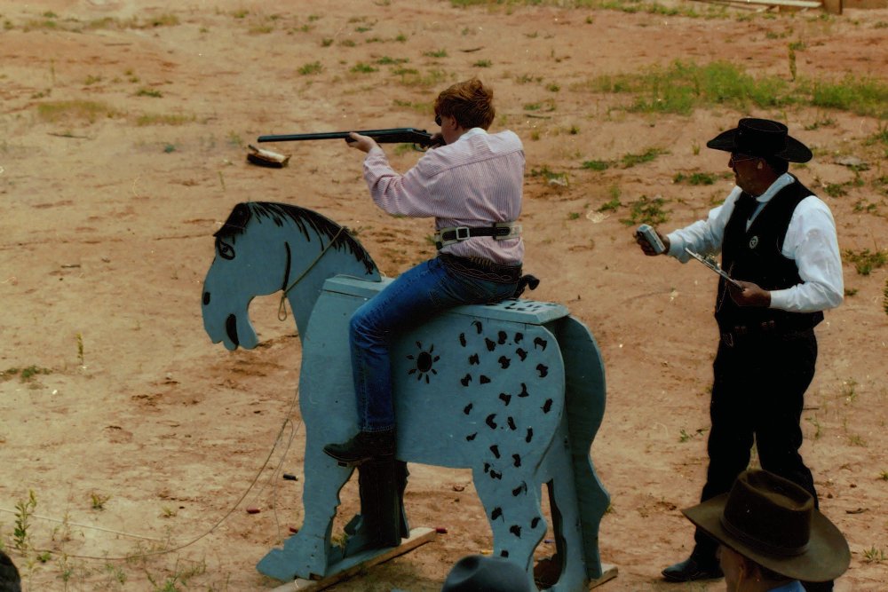 Horse1.thumb.JPG.7cc27cd0c0d6a8fb2fd26a2031665435.JPG