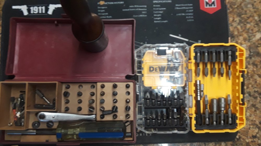 Screwdrivers.thumb.jpg.80be1bc5a4b72f272bc549e8ee93105f.jpg