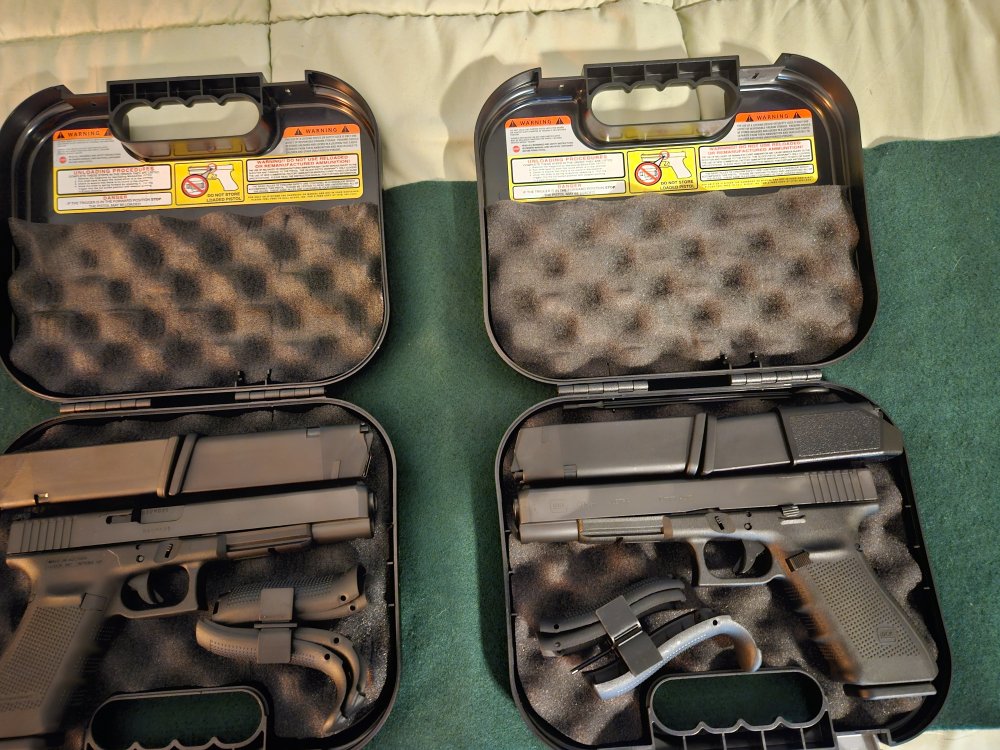Glock G40 MOS.jpg